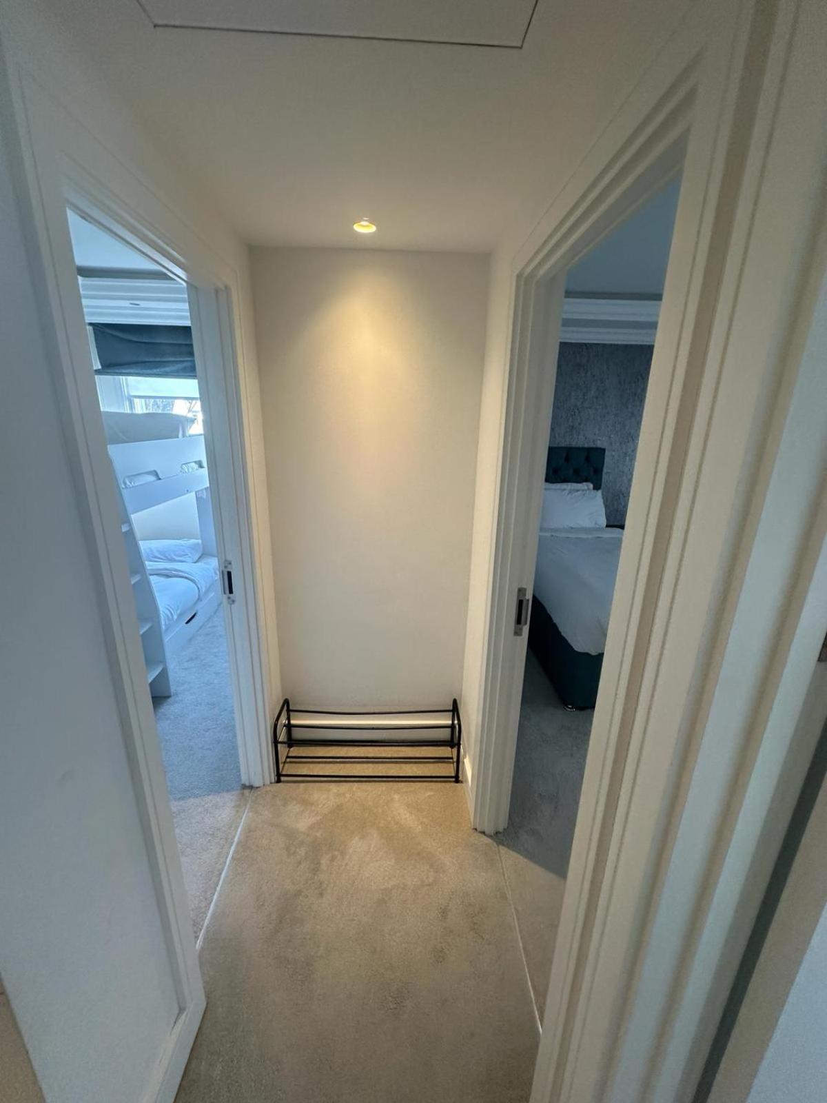 Apartament Durrels House *